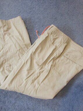 The North Face 16 Beige Nylon Hiking Zip Fly Pants EUC Roll Tab Cuffs Long/Crop